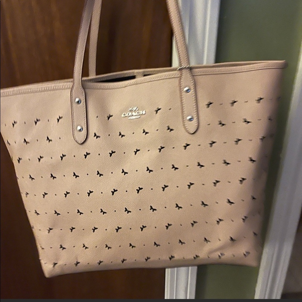 Coach tote and matching wallet